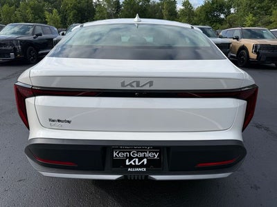 2026 Kia K4 LXS