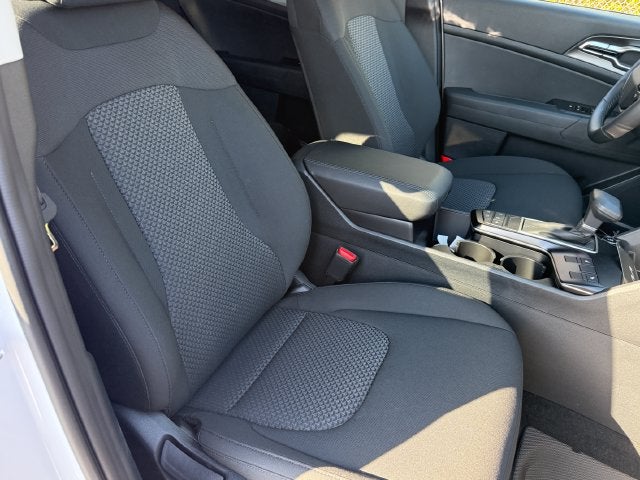 2027 Kia Sportage LX