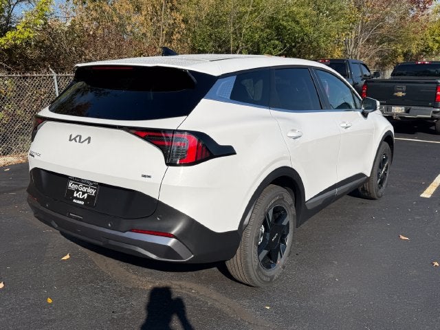 2027 Kia Sportage LX
