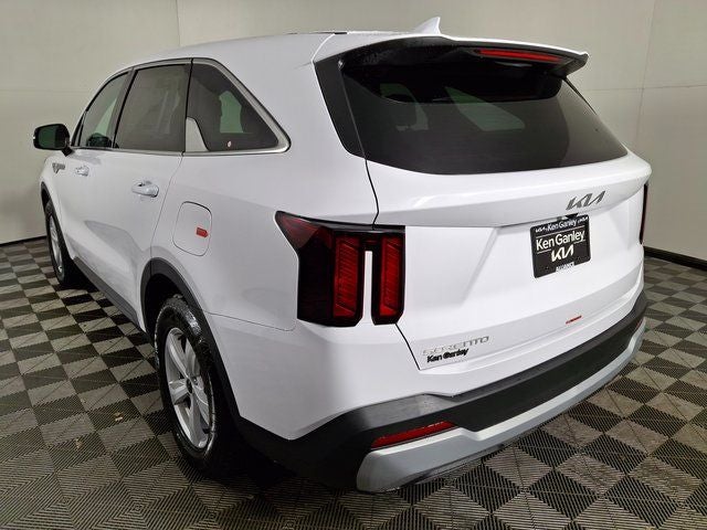 2026 Kia Sorento LX