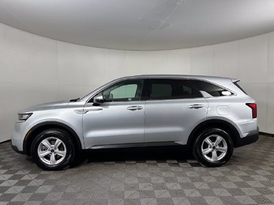2022 Kia Sorento LX