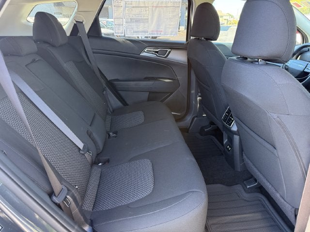 2027 Kia Sportage Hybrid LX