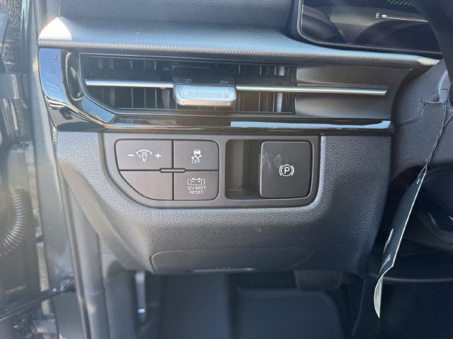 2027 Kia Sportage Hybrid LX