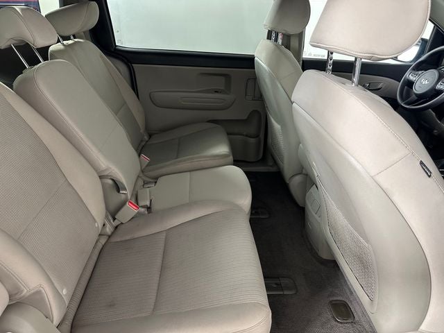 2021 Kia Sedona LX