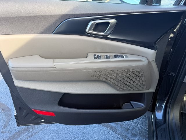 2027 Kia Carnival LXS