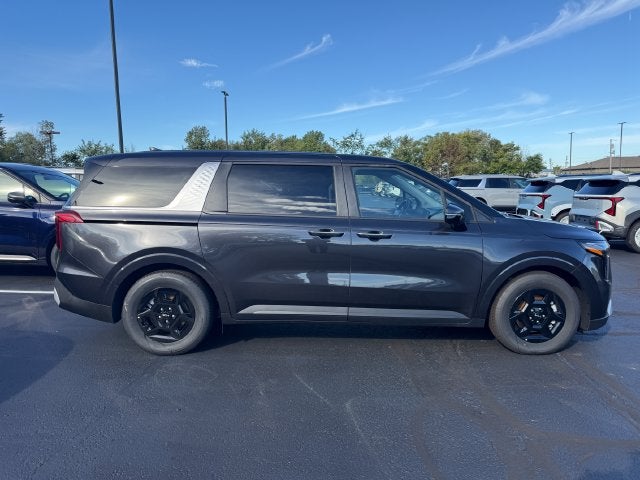 2027 Kia Carnival LXS
