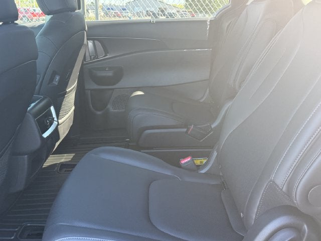 2027 Kia Carnival EX