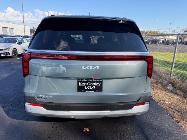 2027 Kia Carnival EX