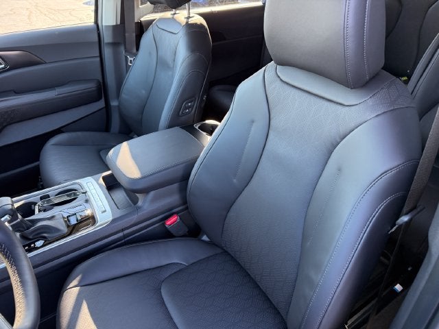 2027 Kia Carnival EX