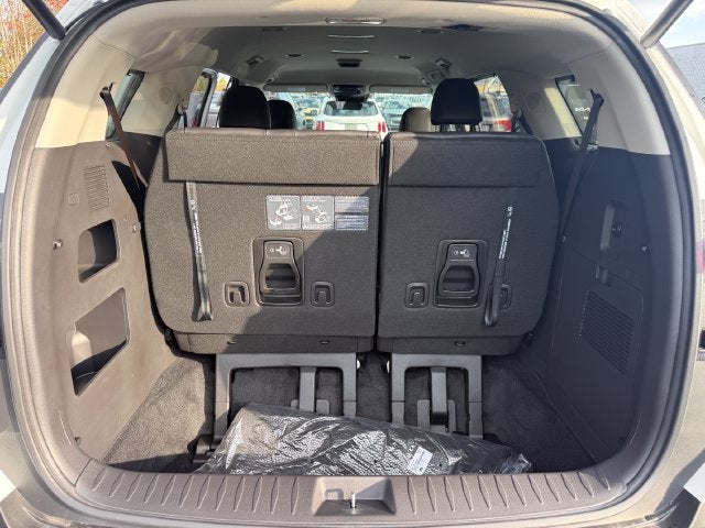 2027 Kia Carnival Hybrid EX