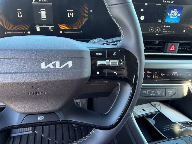 2027 Kia Carnival Hybrid EX