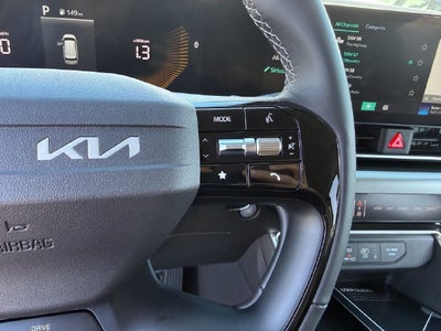 2027 Kia Carnival Hybrid EX