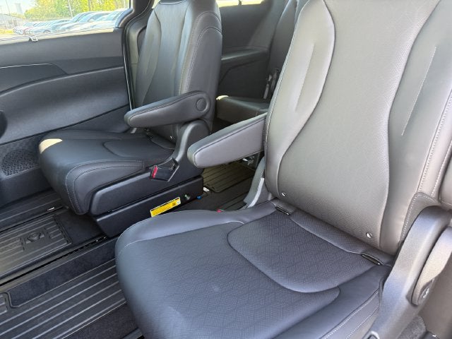 2027 Kia Carnival Hybrid EX