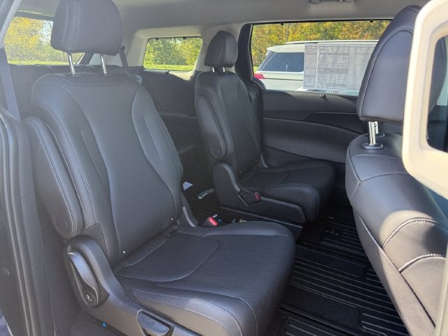 2027 Kia Carnival Hybrid EX