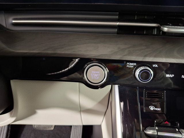 2024 Kia Carnival SX