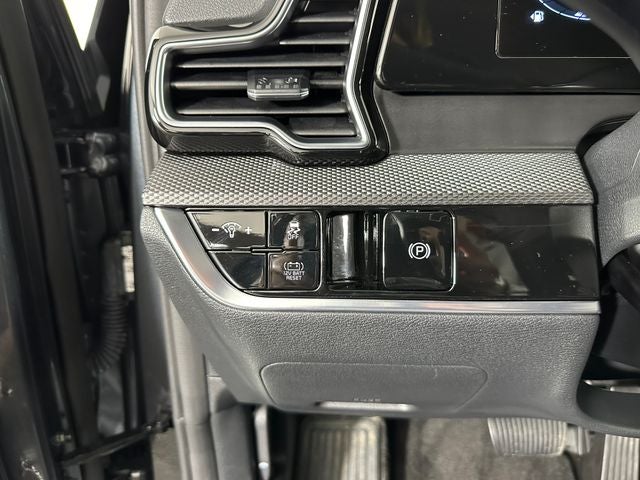 2025 Kia Sportage Hybrid LX