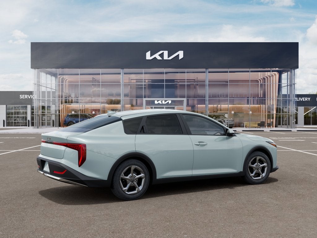 2027 Kia K4 LX