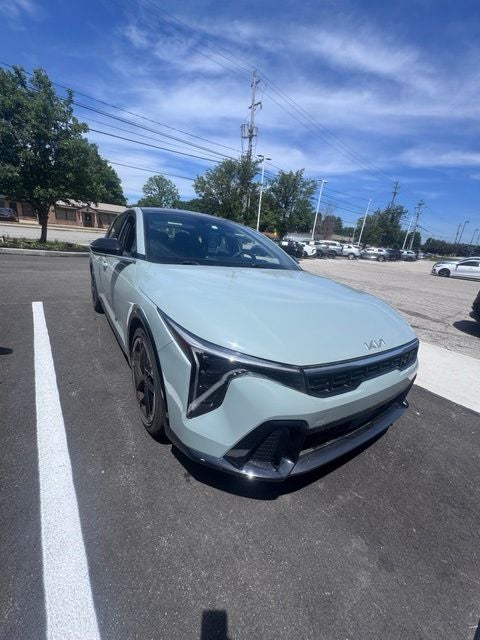 2025 Kia K4 GT-Line