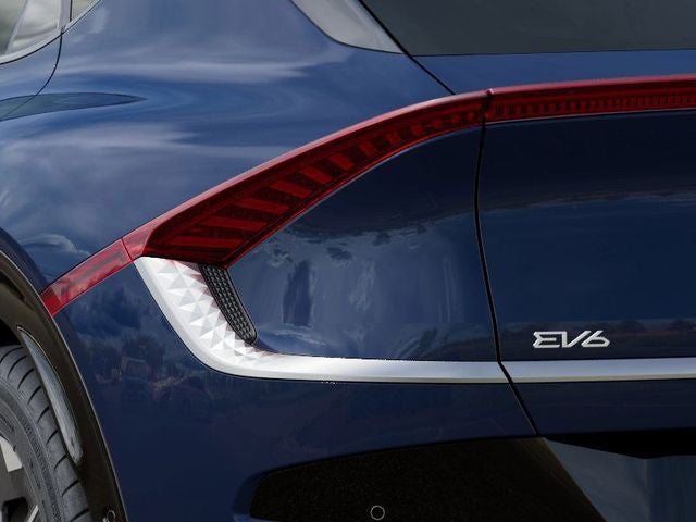 2025 Kia EV6 Light