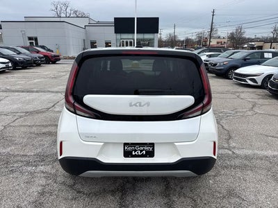 2023 Kia Soul LX
