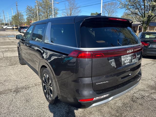 2024 Kia Carnival EX