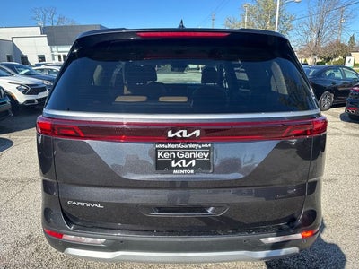 2024 Kia Carnival EX