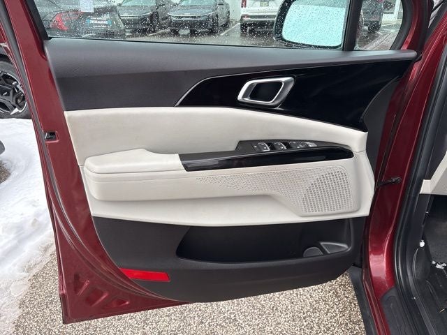 2023 Kia Carnival EX