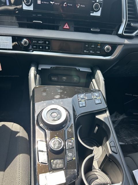 2024 Kia Sportage Hybrid LX