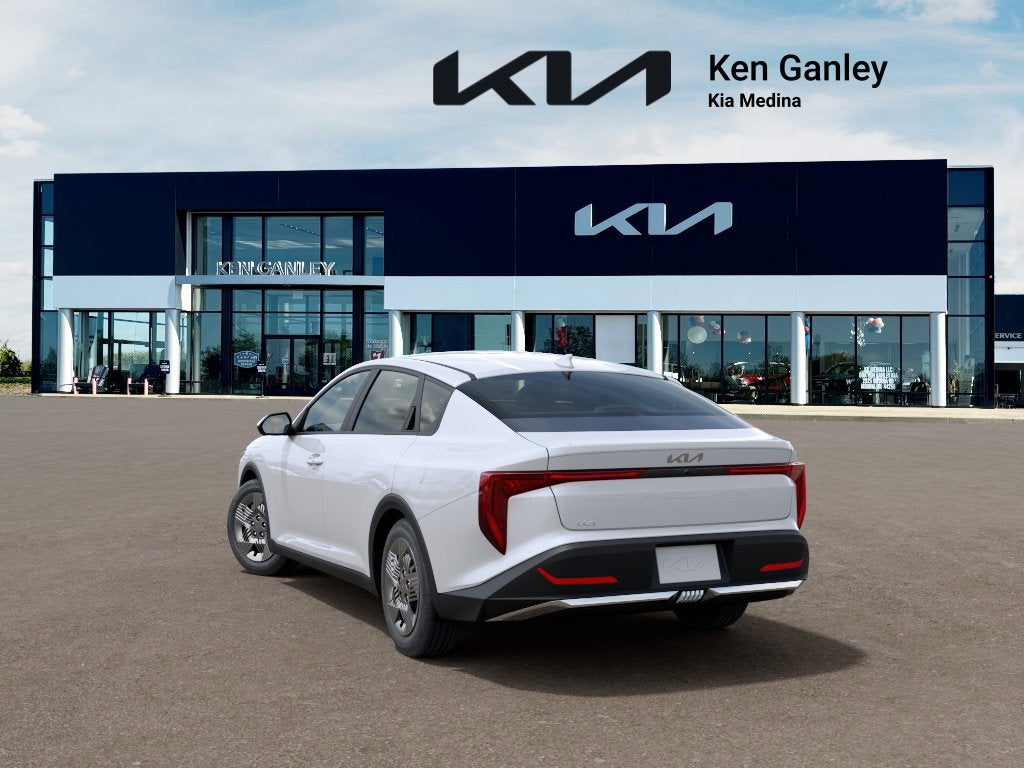 2026 Kia K4 LX