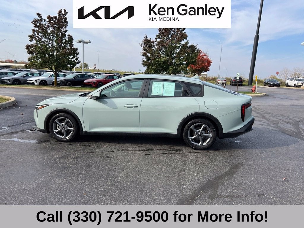 2025 Kia K4 LXS
