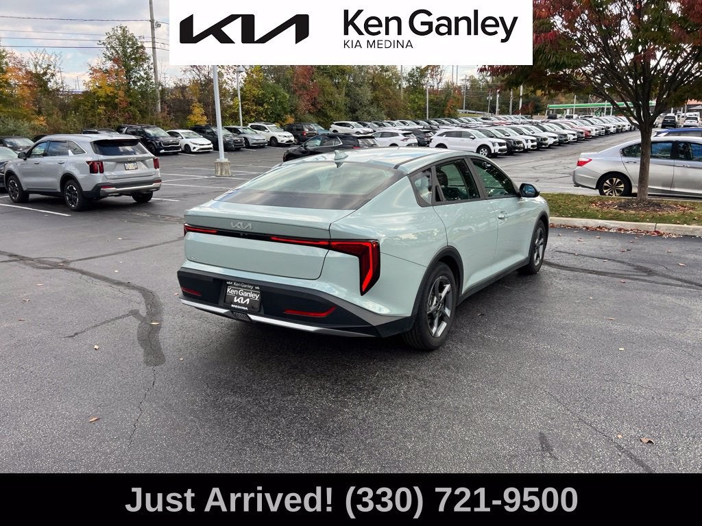 2025 Kia K4 LXS