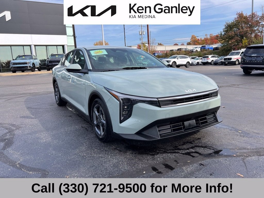 2025 Kia K4 LXS