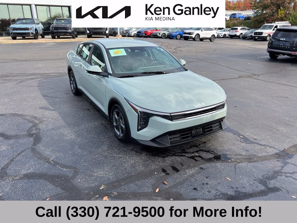2025 Kia K4 LXS