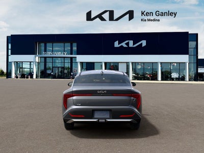 2026 Kia K4 LXS