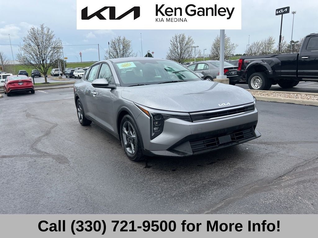 2025 Kia K4 LXS