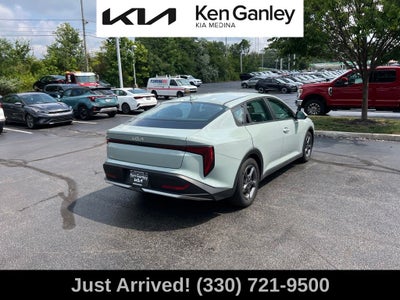 2025 Kia K4 LXS