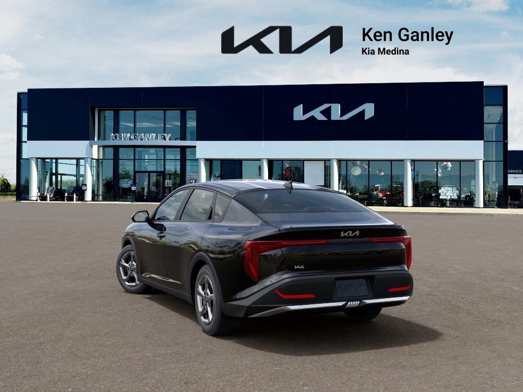 2026 Kia K4 LXS