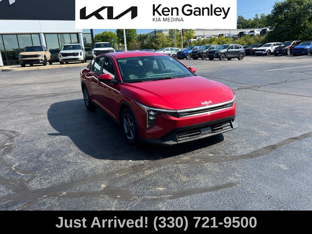 2025 Kia K4 LXS