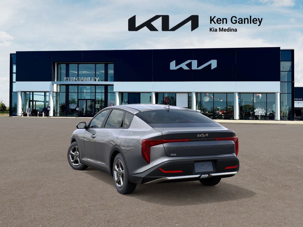 2026 Kia K4 LXS
