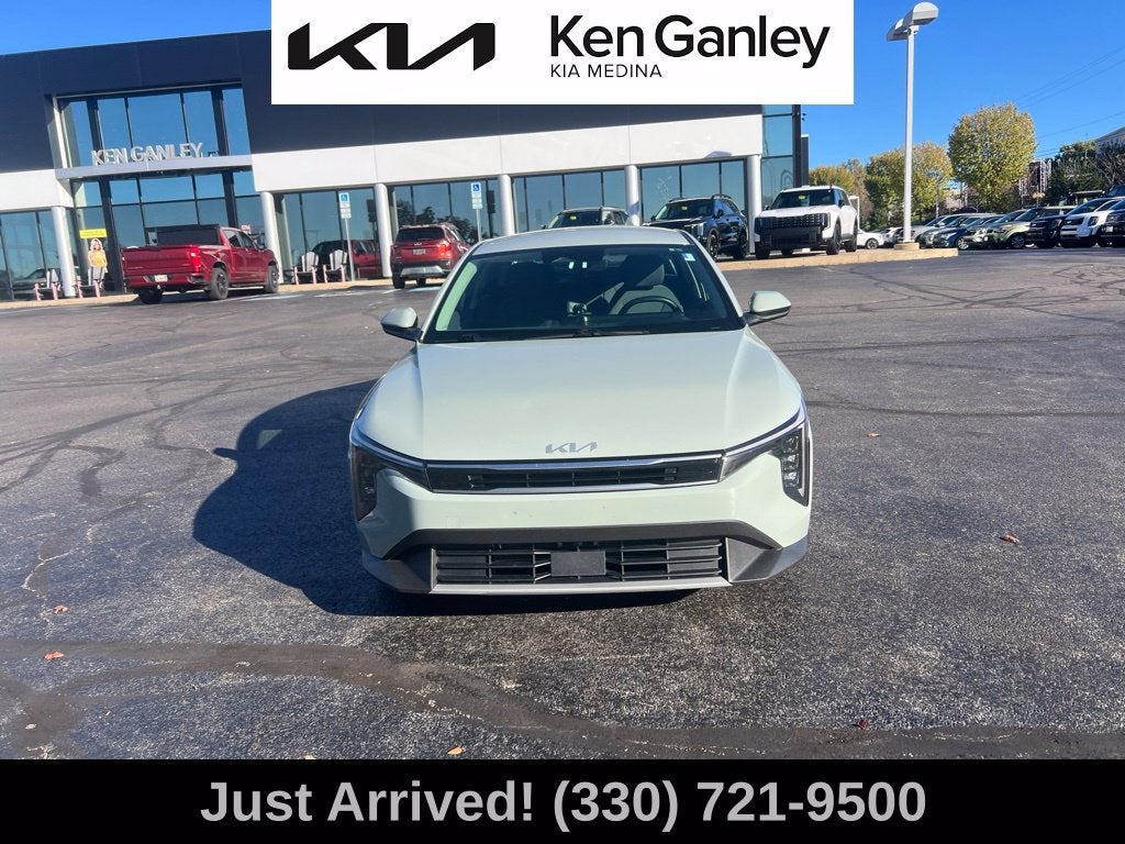 2025 Kia K4 EX