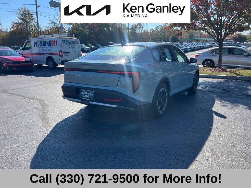 2025 Kia K4 EX