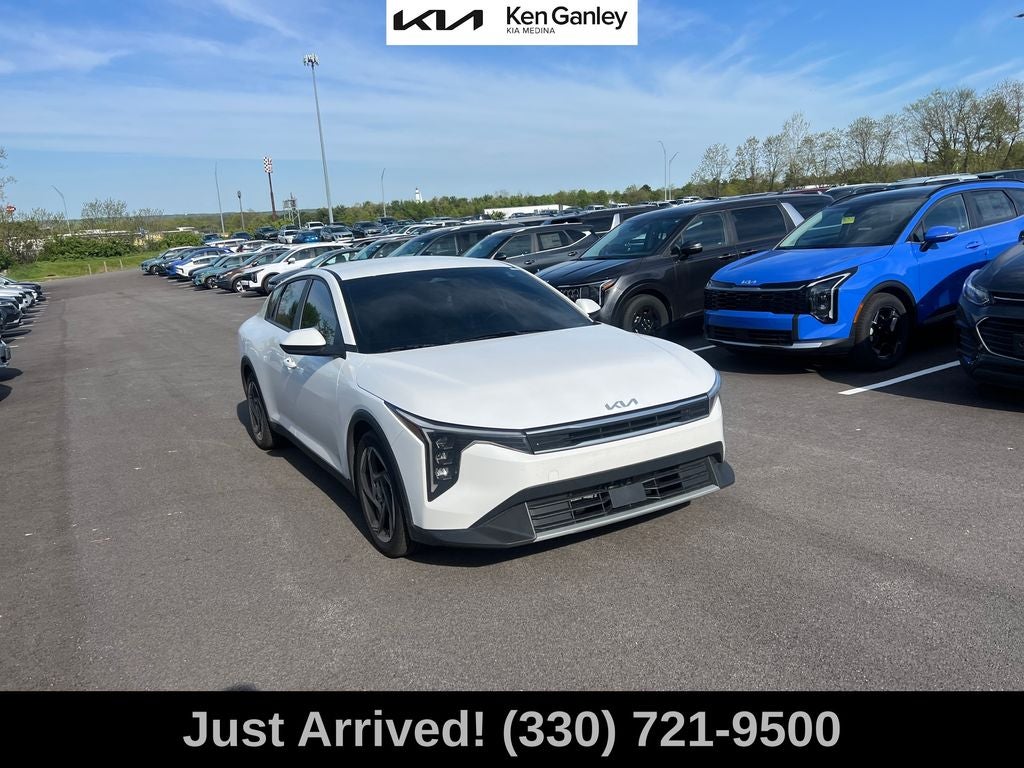 2025 Kia K4 EX