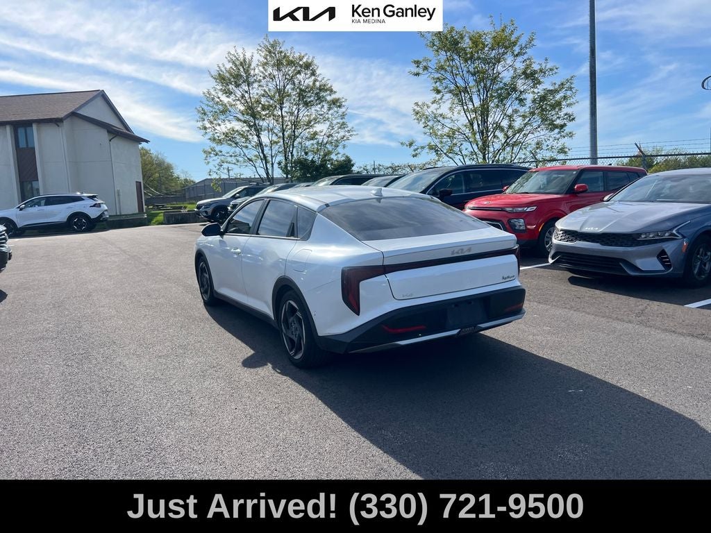 2025 Kia K4 EX