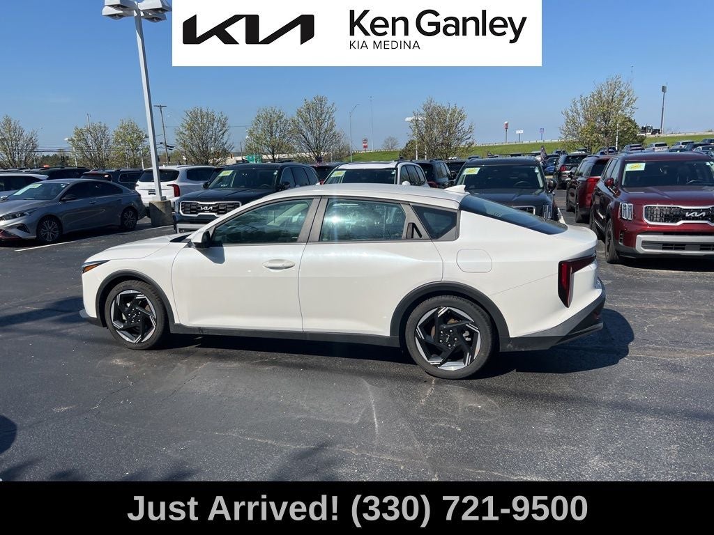 2025 Kia K4 EX