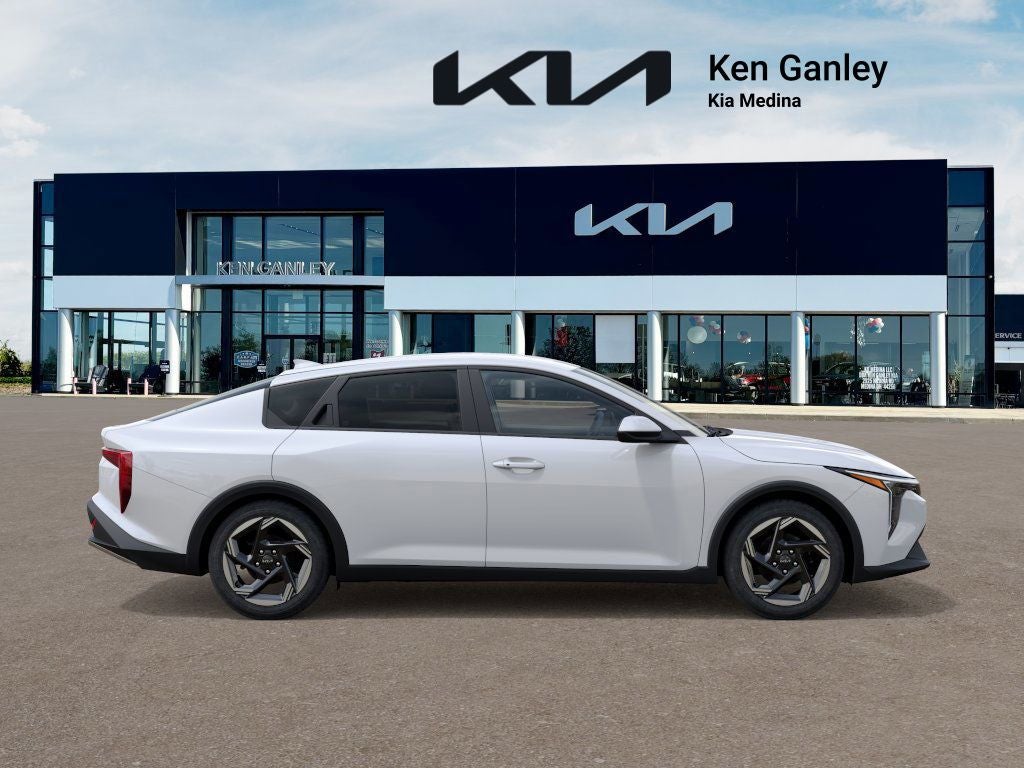 2026 Kia K4 EX