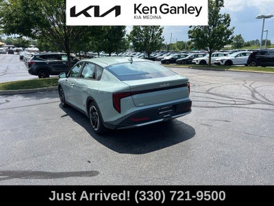 2025 Kia K4 EX