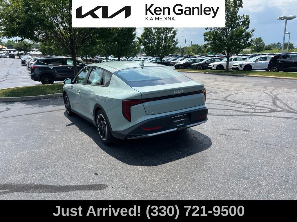 2025 Kia K4 EX