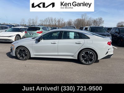 2022 Kia K5 GT-Line