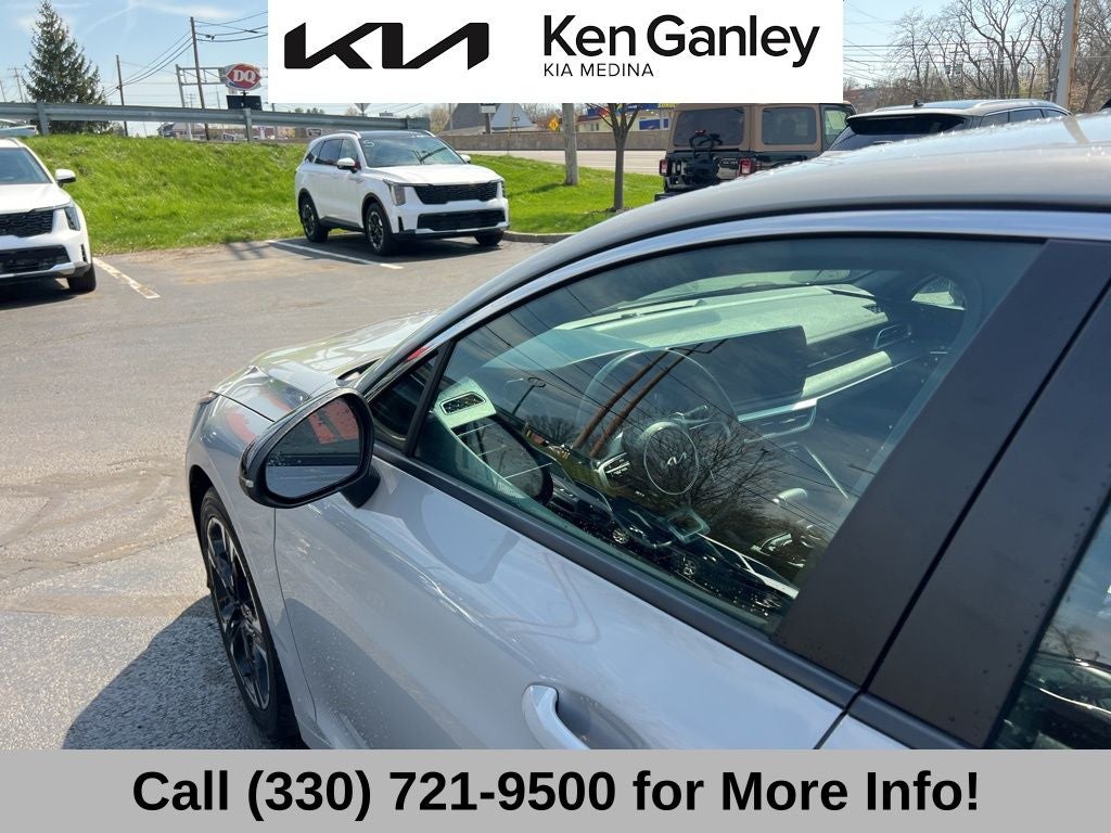 2024 Kia K5 GT-Line