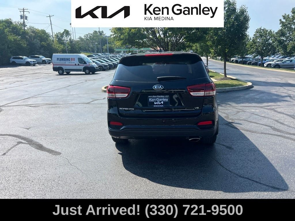 2019 Kia Sorento S